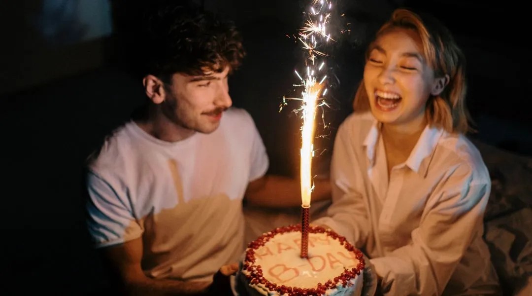 Gioielli per Compleanno: La Guida Perfetta per un Regalo Indimenticabile