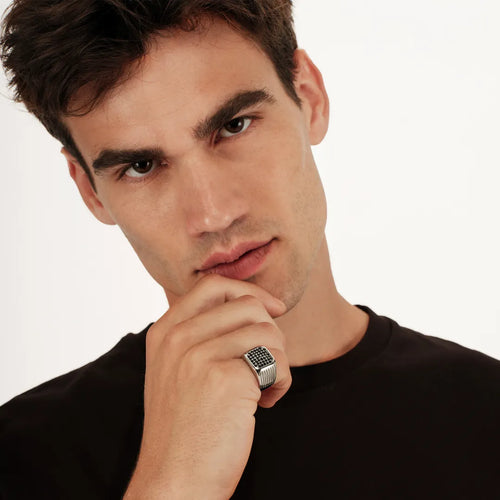 Anello Breil Steel & Spark Argentato e Nero Zirconia TJ3983