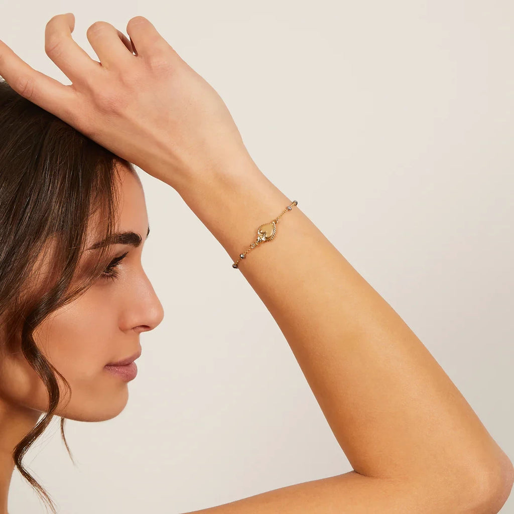 Bracciale Amen Dorato Sacro Cuore con Cristalli Grigi Argento 925 BRSCGGG
