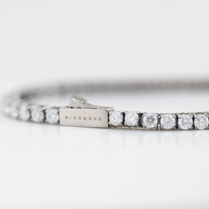 Bracciale John Richmond
Tennis Titanio Diamanti Lab Bianchi Croce JRTW01WW