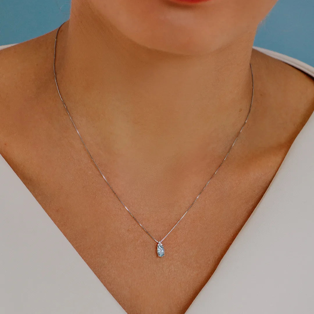 Collana Oro Diamanti e Acquamarina Comete GLQ 263
