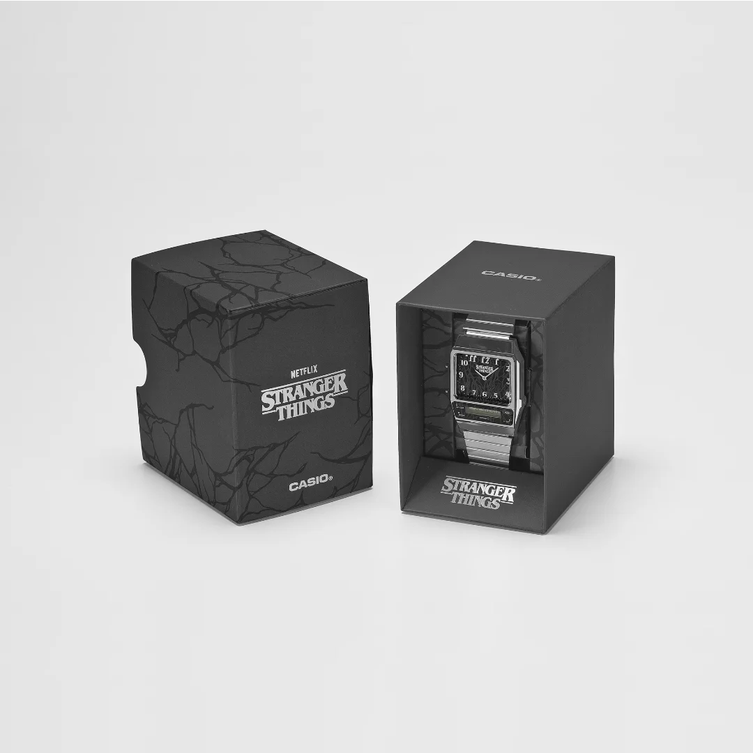 Orologio Analogico Digitale Casio Acciaio Stranger Things AQ-800EST-1AER