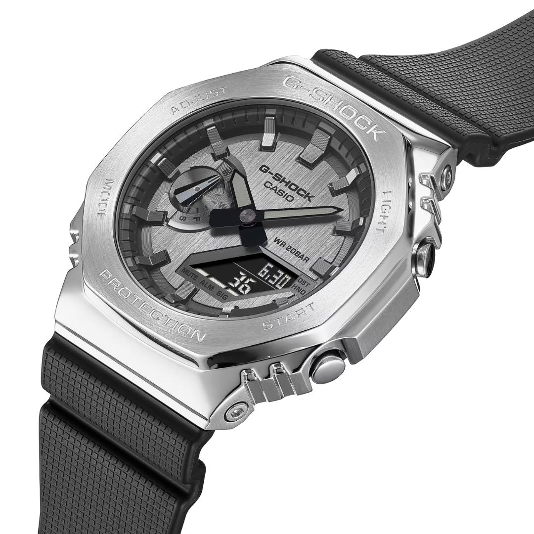 Orologio Casio G-Shock Metallizzato e Cinturino Blu GM-2100-1AER