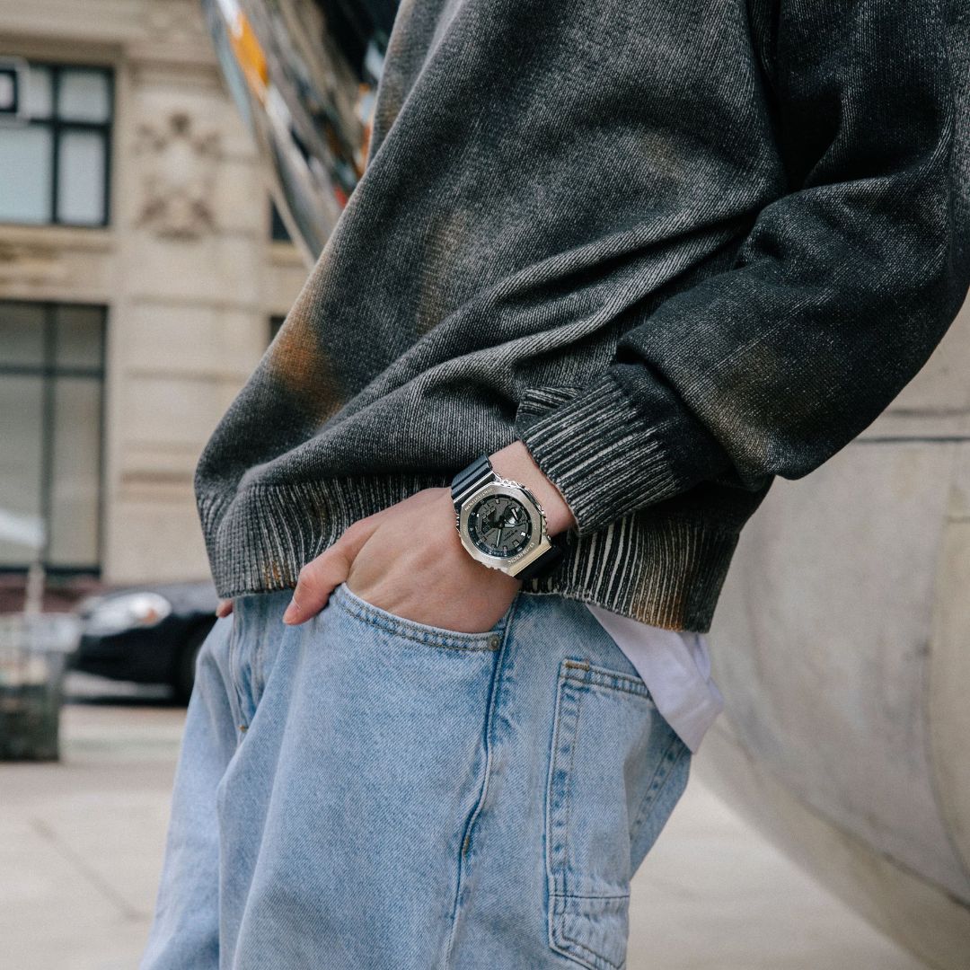 Orologio Casio G-Shock Metallizzato e Cinturino Blu GM-2100-1AER