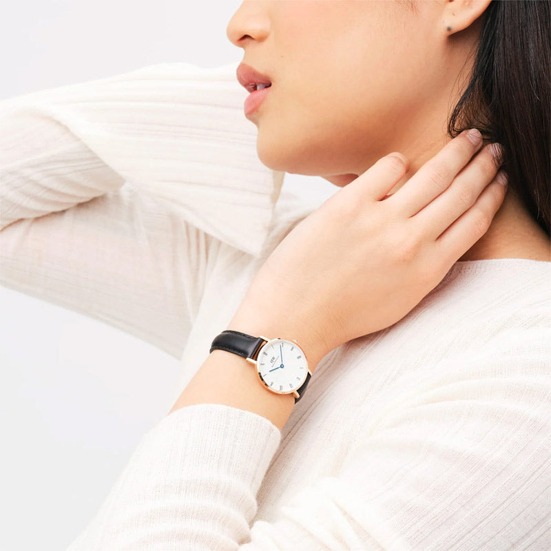 Orologio Solo Tempo Petite Roman Numerals Sheffield Dorato Rosé Acciaio Daniel Wellington DW00100683